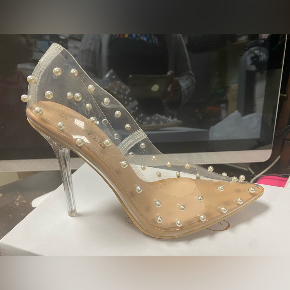 NEW clear heel with tan bottom, pointed toe